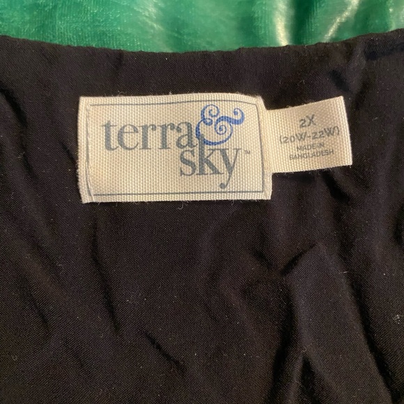 Black casual dress - Picture 3 of 8